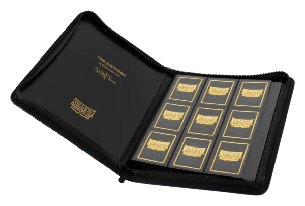 Dragon Shield: The Justhera - Art Zipster 360 - geopend