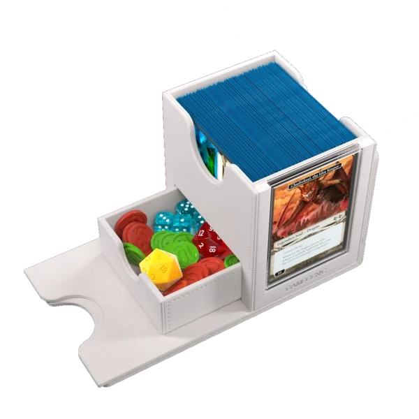 Gamegenic: Sidekick Pro 100+ XL - Wit - Deckbox met lade en displayvenster - in gebruik