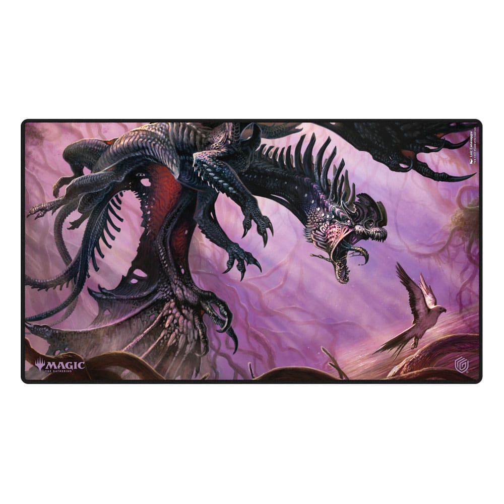Ultimate Guard: Play-Mat - Magic: The Gathering "Tarkir: Dragonstorm" - Feral Deathgorger (61 x 35 cm) - in gebruik