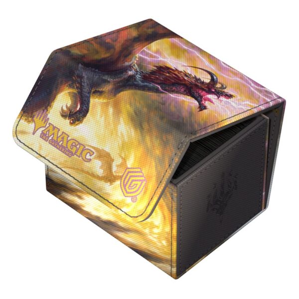 Ultimate Guard: Sidewinder 100+ Xenoskin - Magic: The Gathering "Tarkir: Dragonstorm" Ghostfire - Stormscale Scion - detail