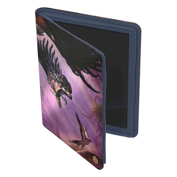 Ultimate Guard: Zipfolio 360 Xenoskin - Magic: The Gathering "Tarkir: Dragonstorm" - Feral Deathgorger (voor 360 kaarten) - in gebruik