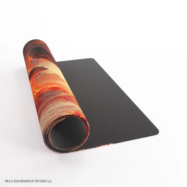Gamegenic: Magic The Gathering Secrets of Strixhaven - Prime Playmat: Sundown Pass - 61 x 35 cm - in gebruik