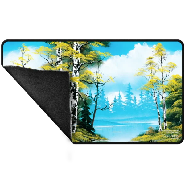 Ultra Pro: Bob Ross - Lakeside Path Black - Stitched Playmat (61 x 35 cm) - achterzijde