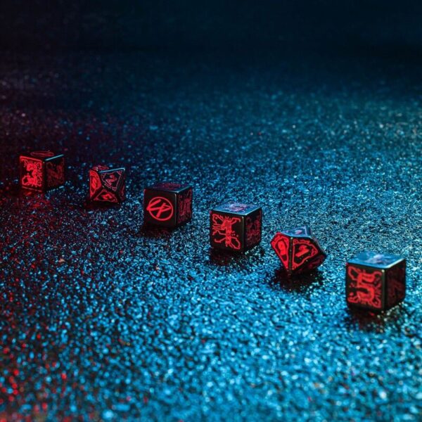 q-workshop-night-city-essential-set-cyberpunk-qwscpe01-05